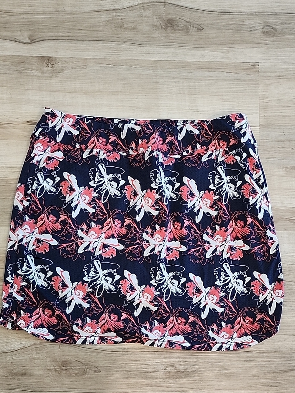Navy And Coral Nivo Floral Print Golf Skort - Large